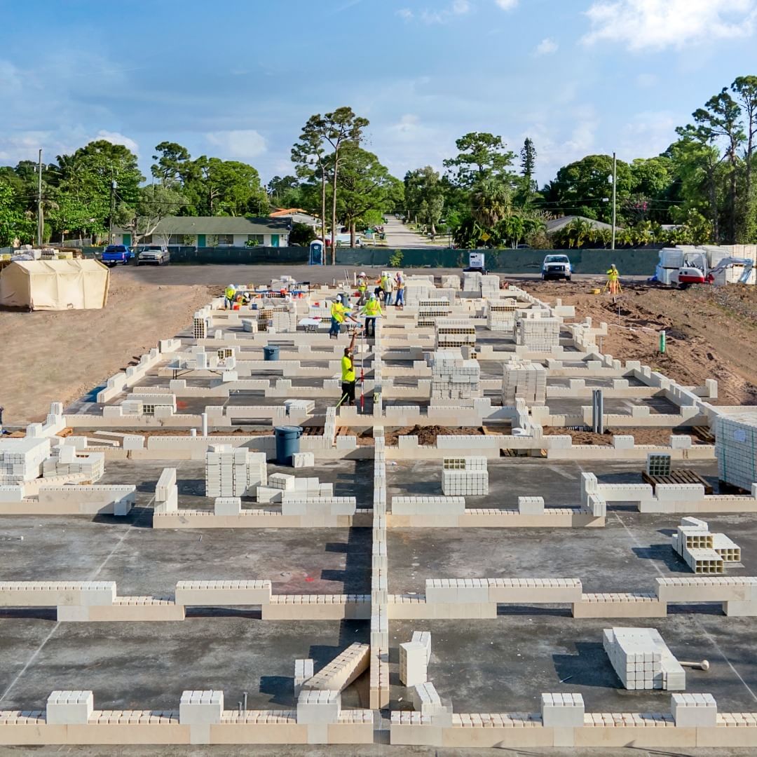 RENCO constrói casas e edifícios com blocos de montar estilo Lego. 2